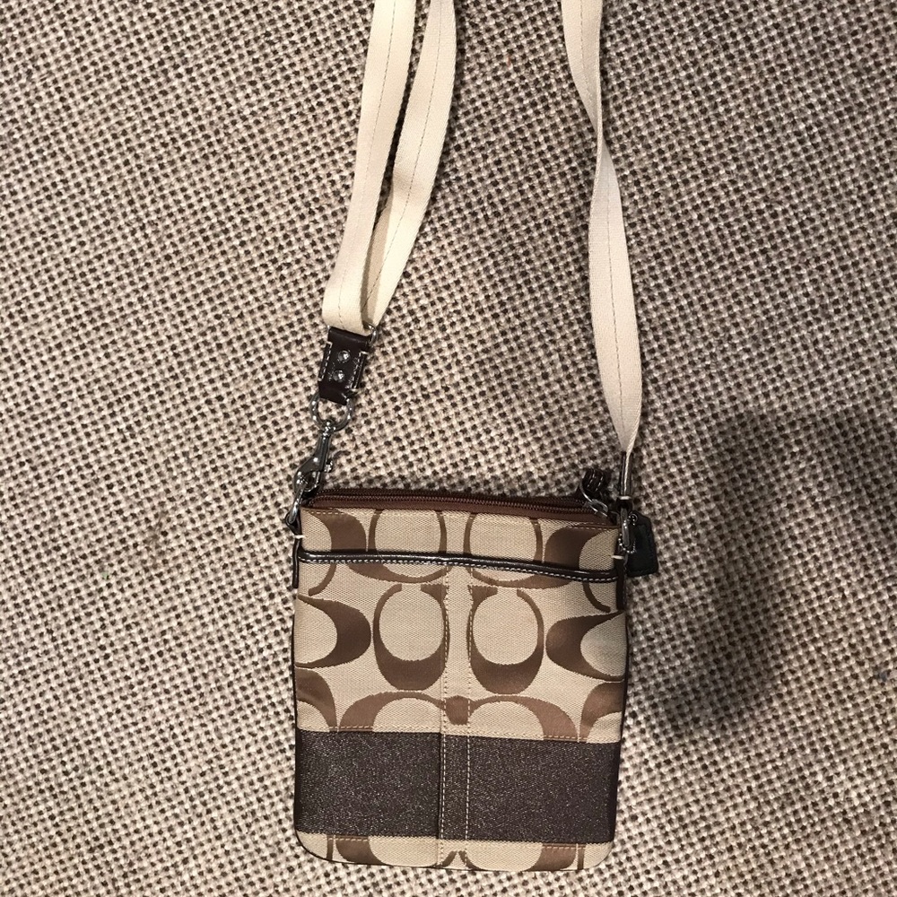 Vintage Coach crossbody bag